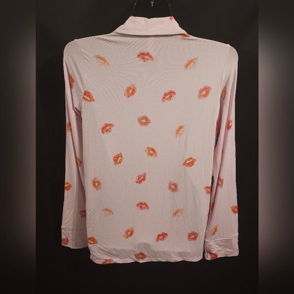 Skims Long Sleeve Sleep Top Cherry Blossom Lipstick Size XS (Top Only) - Picture 5 of 7